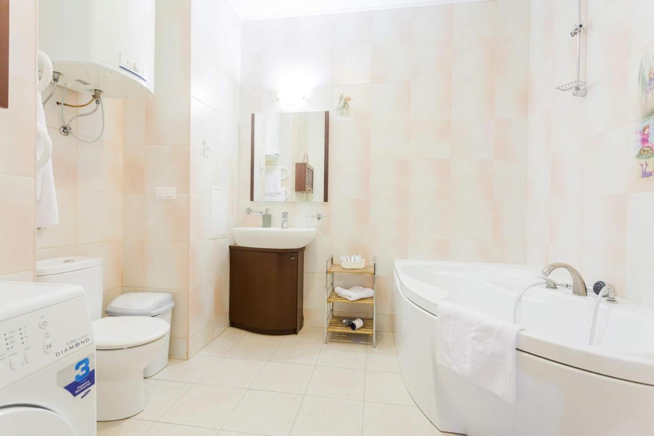Navit Apartments With Breakfast, Near The Railway Station, The City Center, The Park Kiev Dış mekan fotoğraf