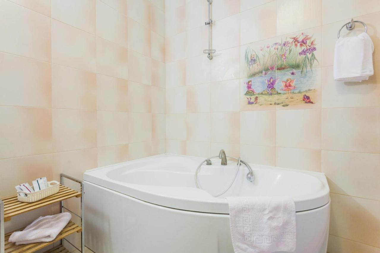 Navit Apartments With Breakfast, Near The Railway Station, The City Center, The Park Kiev Dış mekan fotoğraf